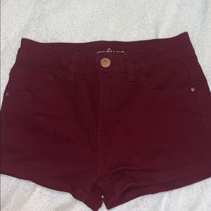 Refuge cotton maroon shorts